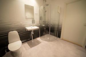 Koupelna v ubytování Hotell TunaPark
