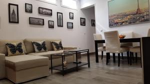 Część wypoczynkowa w obiekcie Apartment Tirso Molina