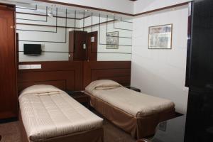 TV a/nebo společenská místnost v ubytování Hotel Karl Residency