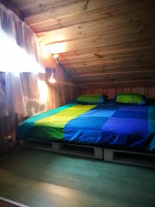 Llit o llits en una habitació de Green Garden house
