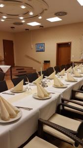 Posezení v ubytování Hotel Restaurant Paelzer-Buwe