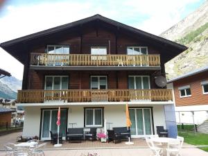 Nespecifikovaný výhled na hory nebo výhled na hory při pohledu z apartmánu