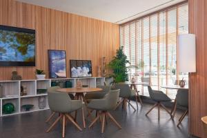 TV a/nebo společenská místnost v ubytování Melia Palma Bay