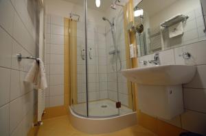 Koupelna v ubytování Hotel Penzion Na Hradě + 29 fotografií