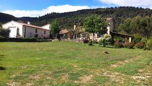 Gallery image of Lapauline FR5BZEVA in La Motte-dʼAigues