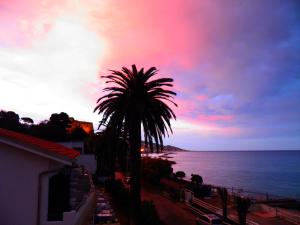 Gallery image of Blue Beach in Bussana Nuova +68 photos