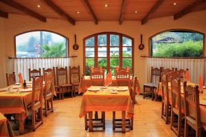 Restaurace v ubytování Hotel Malalhue