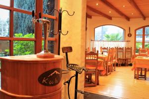 Restaurace v ubytování Hotel Malalhue