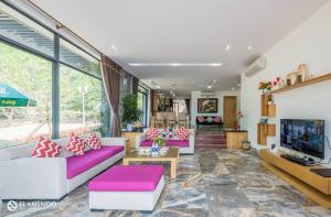 TV a/nebo společenská místnost v ubytování Happy Villa Owner