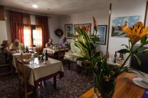 Restaurace v ubytování Hostal Soledao