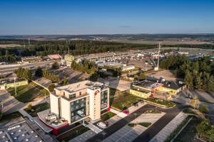 Letecký snímek ubytování Grid Hotel
