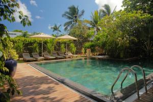 Bassein majutusasutuses Ocean Villas Hotel või selle lähedal