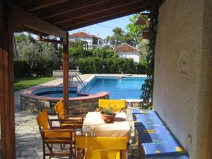 The swimming pool at or close to Pagaseon Rooms and Apartments