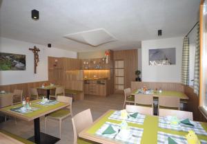 Un restaurante o sitio para comer en Grossarzbachhof