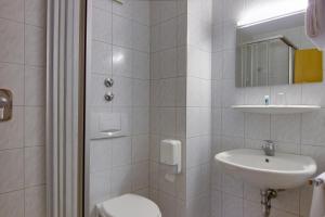 Koupelna v ubytování Central Hotel Friedrichshafen