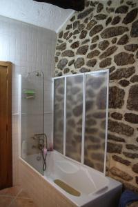 Um banheiro em Quinta da Ribeira