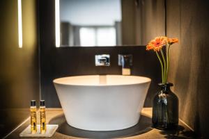 Foto da galeria de SAKS Urban Design Hotel Frankfurt em Frankfurt
