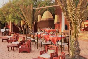 Restaurace v ubytování Hotel De Charme Les 3 Chameaux 4 étoiles