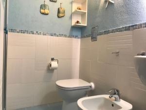 A bathroom at Il Nido 1