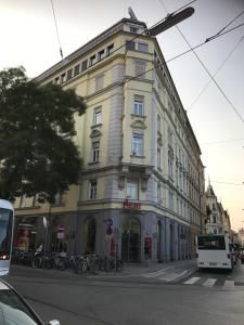 Η γειτονιά γύρω από ή μία γειτονιά κοντά σε αυτό το διαμέρισμα