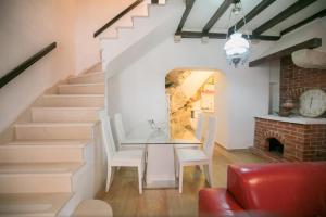 Ein Sitzbereich in der Unterkunft Stella del Mare Apartment - Dubrovnik Old Town Getaway