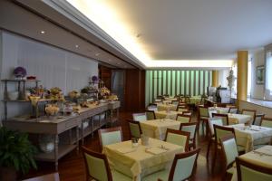En restaurant eller et spisested på Hotel Due Leoni