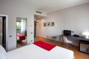 Postel nebo postele na pokoji v ubytování Alter Hotel