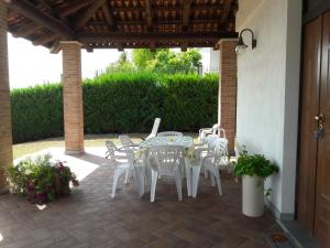 A garden outside Villa Sofia