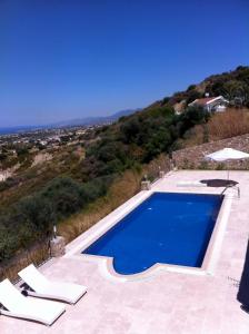 Φωτογραφία από το άλμπουμ του Villa Elleysi, Bellapais σε Kazaphani