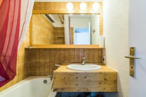 Ένα μπάνιο στο Residence Les Fontaines Blanches - maeva Home +23 φωτογραφίες