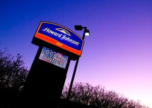 Certificato, attestato, insegna o altro documento esposto da Howard Johnson by Wyndham Lima