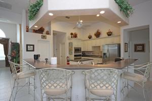 Gallery image of Mangrove Bay SW Cape - waterfront private home locally owned & managed, fair & honest pricing in Cape Coral
