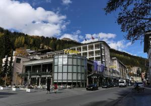 Foto dalla galleria di Holiday accommodation - swimming pool available a Davos