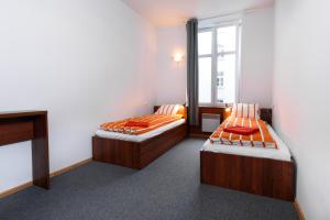 Gallery image of Constitution Square Rooms in Warsaw +38 photos