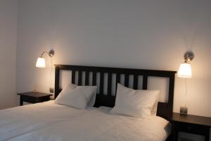 Posteľ alebo postele v izbe v ubytovaní Luxury Apartment Sea, Golf and Gibraltar View, Alcaidesa The Links, Ap 102 + 10 fotografií