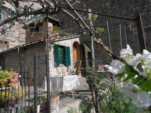 Giardino di House with stunning views