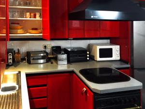 Kuchnia lub aneks kuchenny w obiekcie BOOKINGHAM ★Apartaments & Suites