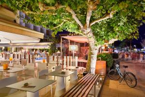 Restorāns vai citas vietas, kur ieturēt maltīti, naktsmītnē Hotel & Spa Terraza 4 Sup