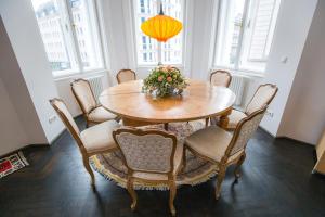 Część wypoczynkowa w obiekcie Grand Soho Apartment