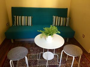Posedenie v ubytovaní Entire luxury apartment in the city center