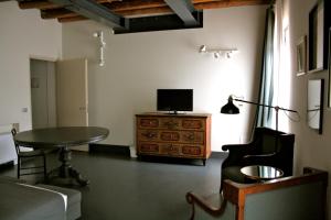TV a/nebo společenská místnost v ubytování Pepita Lodge