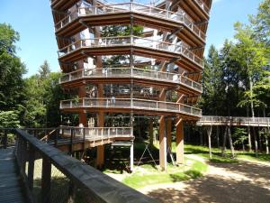 En trädgård utanför Ferienhaus An der Schlossmauer