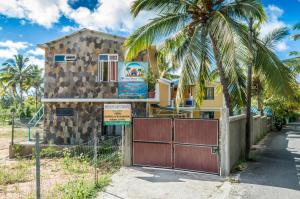 Gallery image of Merlin Guest House in Rodrigues Island