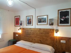 Gallery image of Barri Antic Hostel & Pub in Andorra la Vella