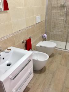 A bathroom at Residenza Sant'Orsola Azzurra Mazzini