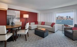 Posezení v ubytování Hyatt Regency Boston Harbor