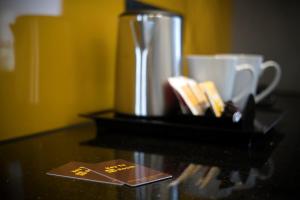 Hotel Mi Bencoolen咖啡機或泡茶用具
