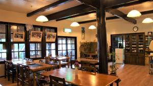 Gallery image of Lodge Oakland in Shinano