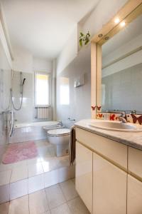 Koupelna v ubytování Appartamento 160 mq