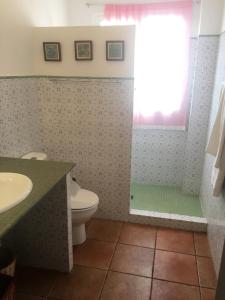 Villa Macarena menorcaにあるバスルーム